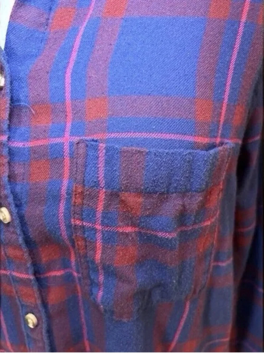 🍬Casual Men's Blue and Red Plaid Button-Down Shirt